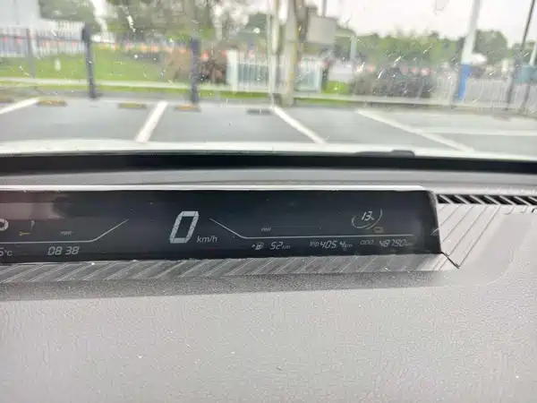 Neta V 2022