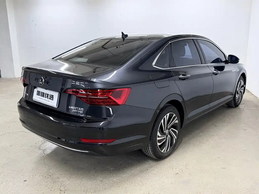 Volkswagen Sagitar 2022