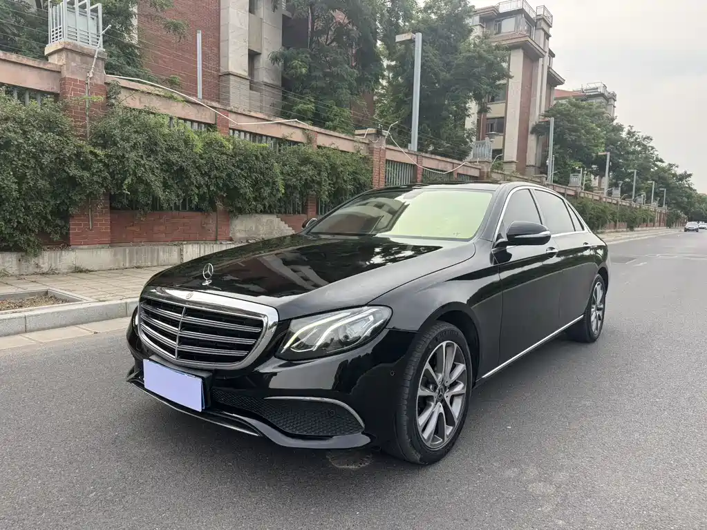 Mercedes-Benz E-Class 2019 — фото 1