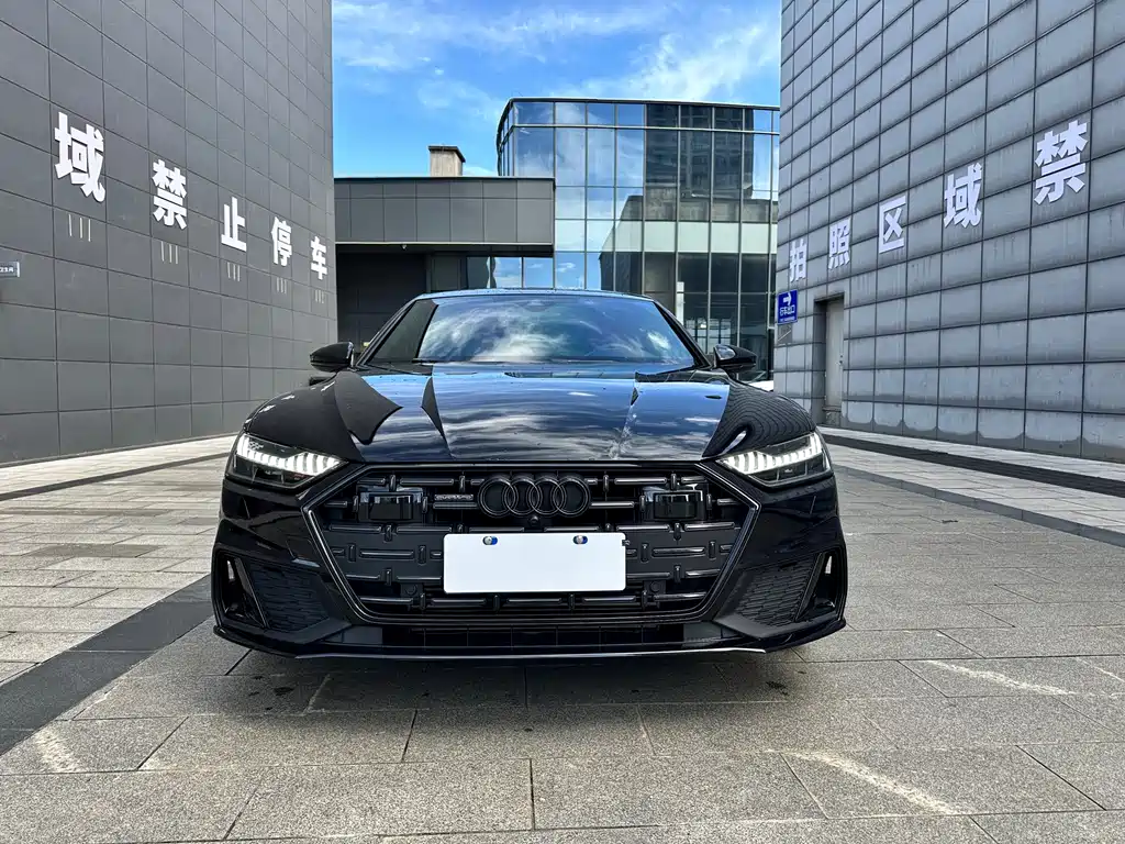 Audi A7L 2023 — фото 2