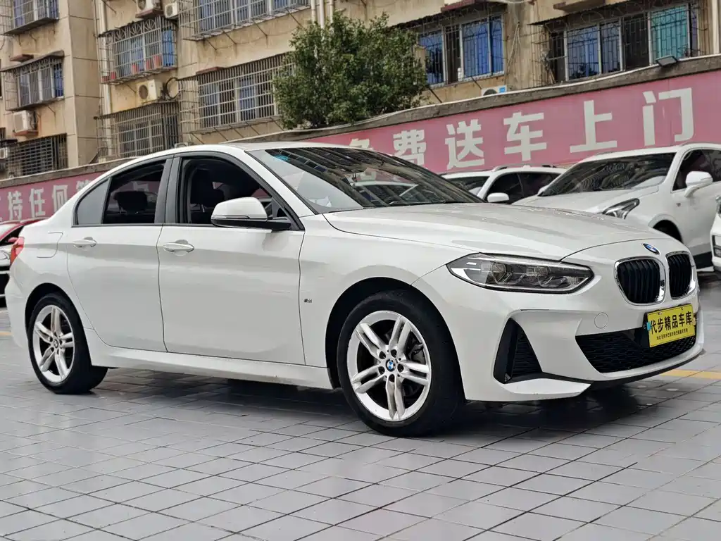 BMW 1 Series 2020 — фото 3