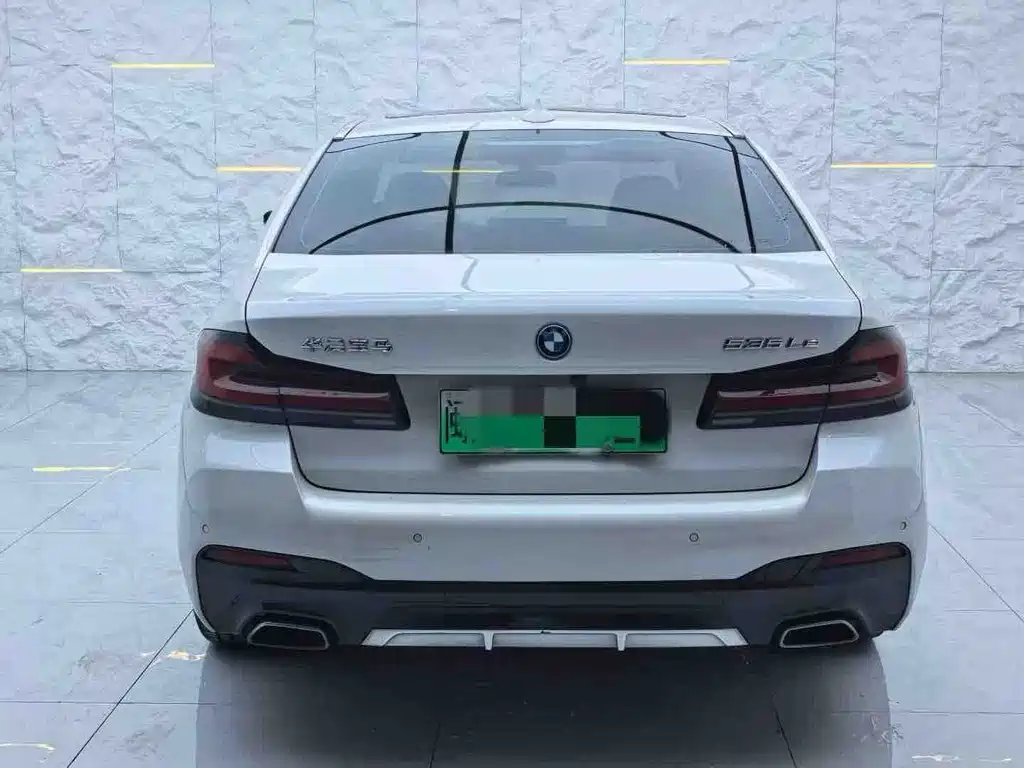 BMW 5 Series New Energy 2022 — фото 8