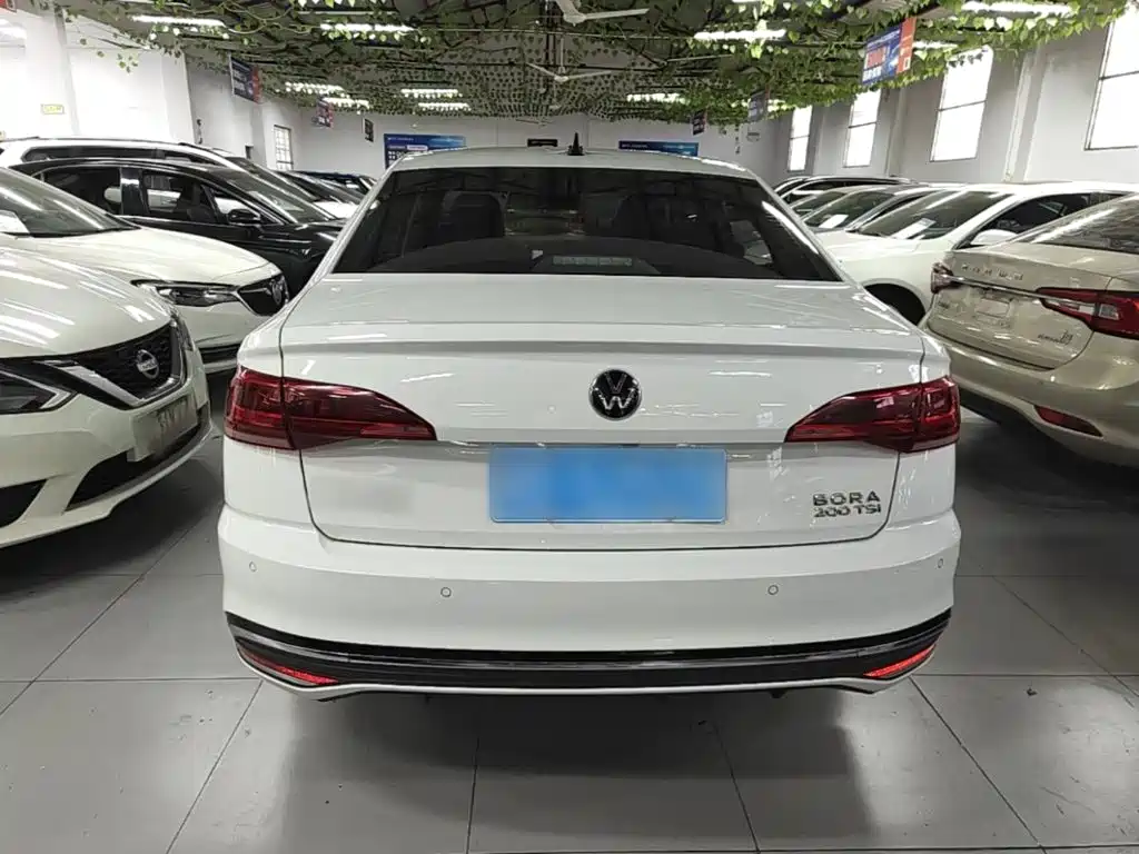 Volkswagen Bora 2023