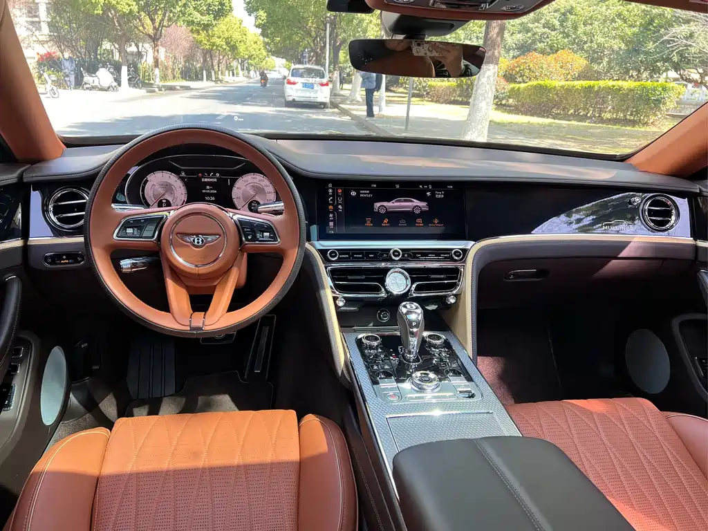 Bentley Flying Spur PHEV 2022 — фото 16