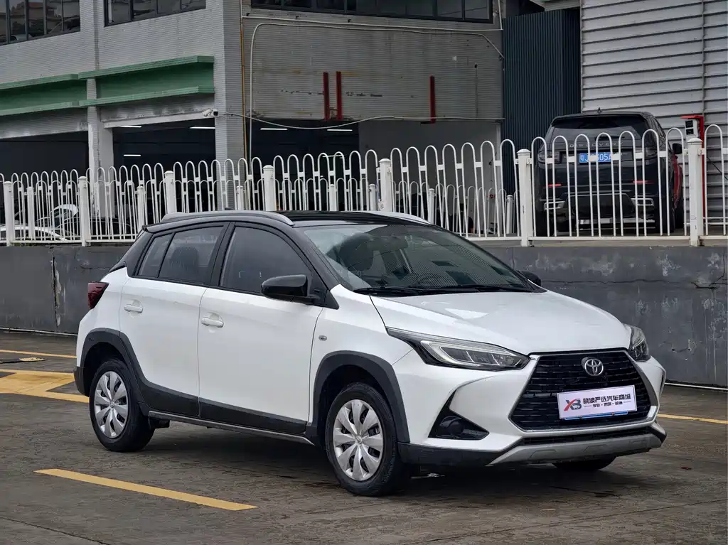 Toyota Yaris L 2022