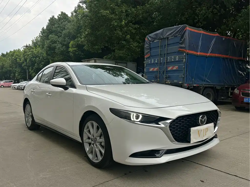 Mazda 3 Angkesela 2025