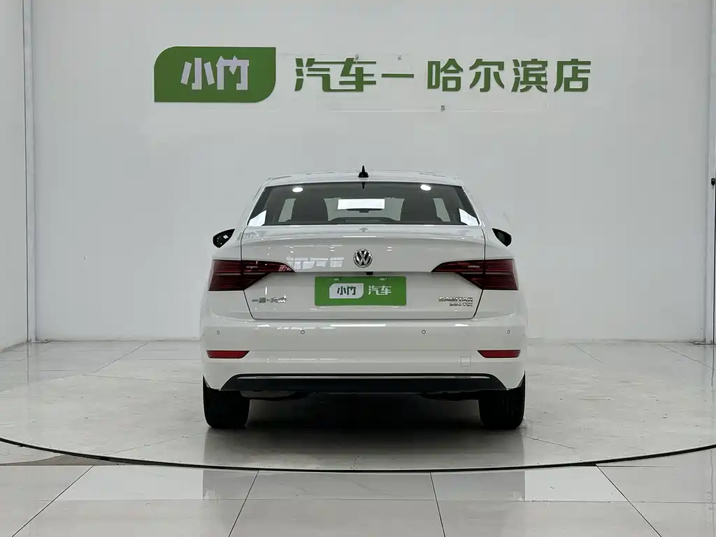 Volkswagen Sagitar 2022
