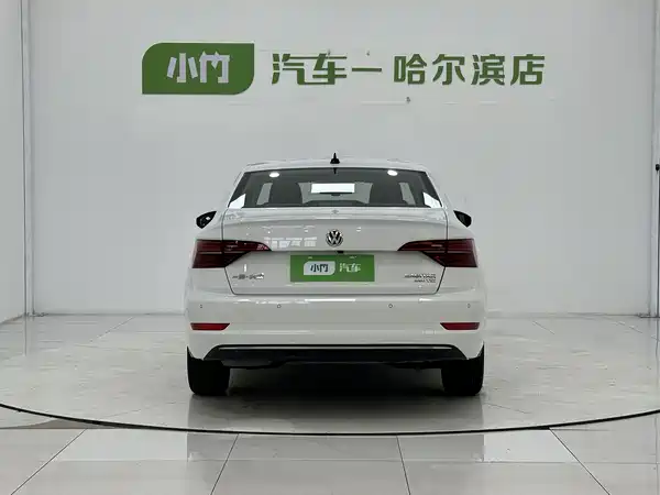 Volkswagen Sagitar 2022