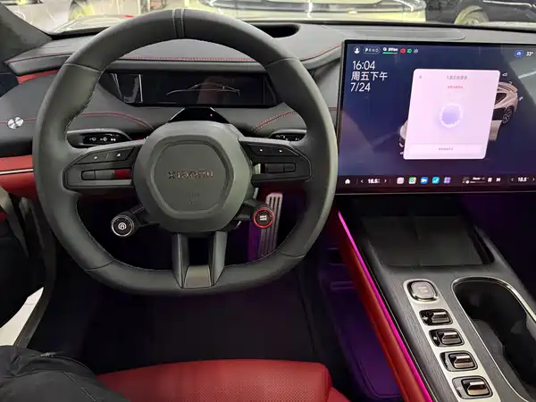 Xiaomi SU7 2025