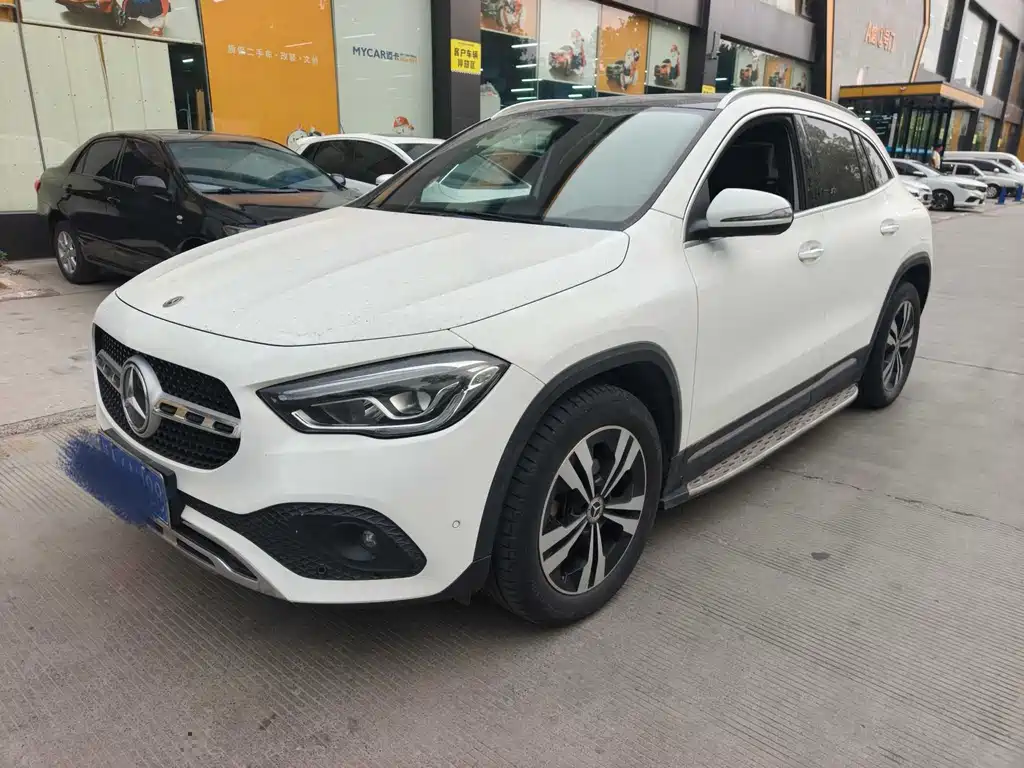 Mercedes-Benz GLA 2020