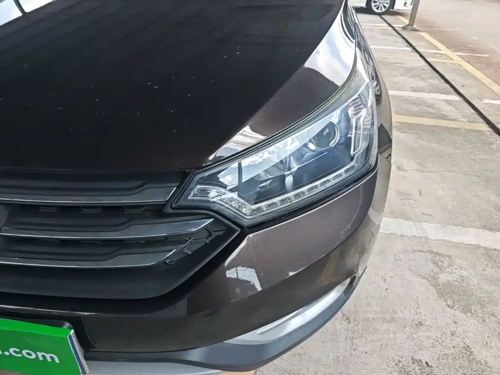 Dongfeng Fengshen AX7 2015 — фото 24