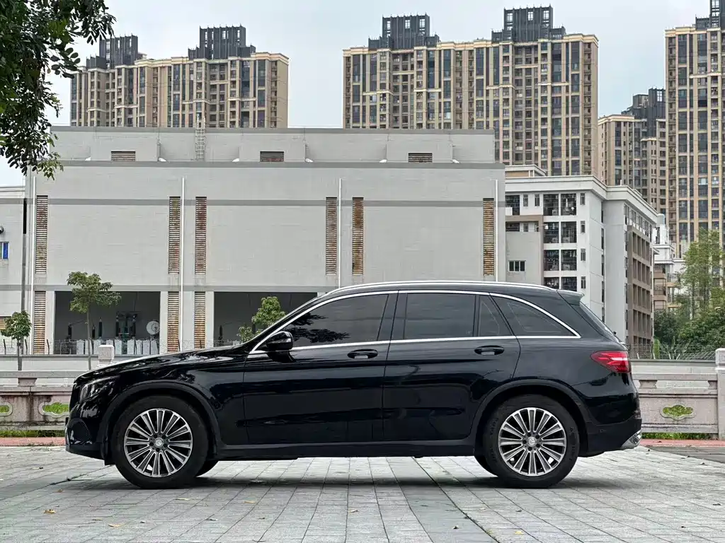 Mercedes-Benz GLC 2016 — фото 17