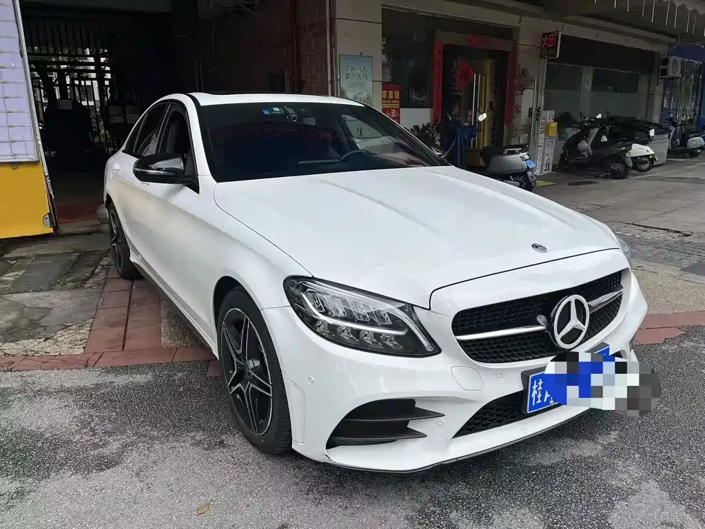 Mercedes-Benz C-Class 2021