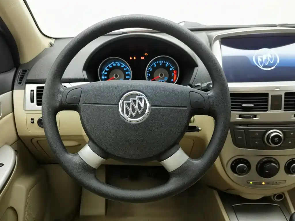 Buick Excelle 2014 — фото 11