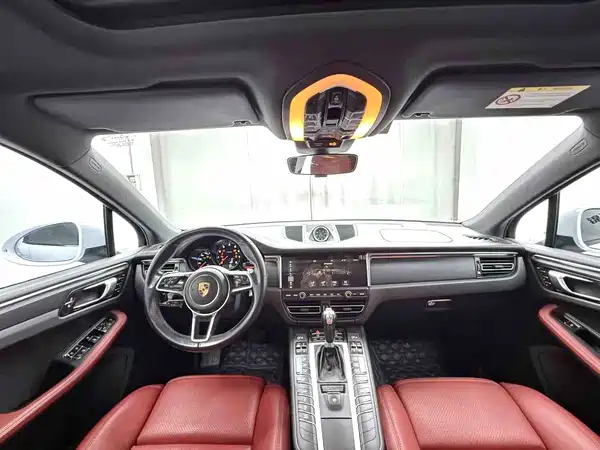 Porsche Macan 2020