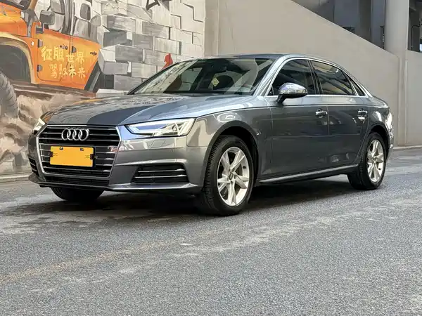 Audi A4L 2018