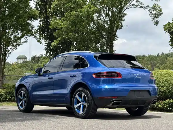 Porsche Macan 2016