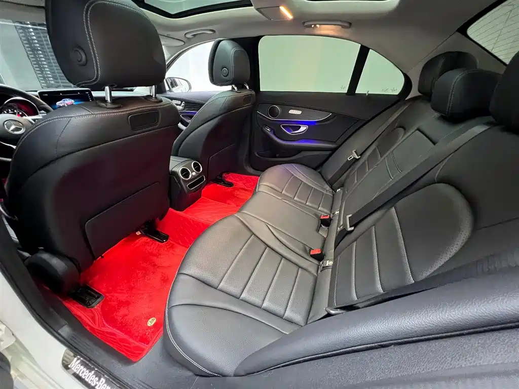 Mercedes-Benz C-Class 2019 — фото 13