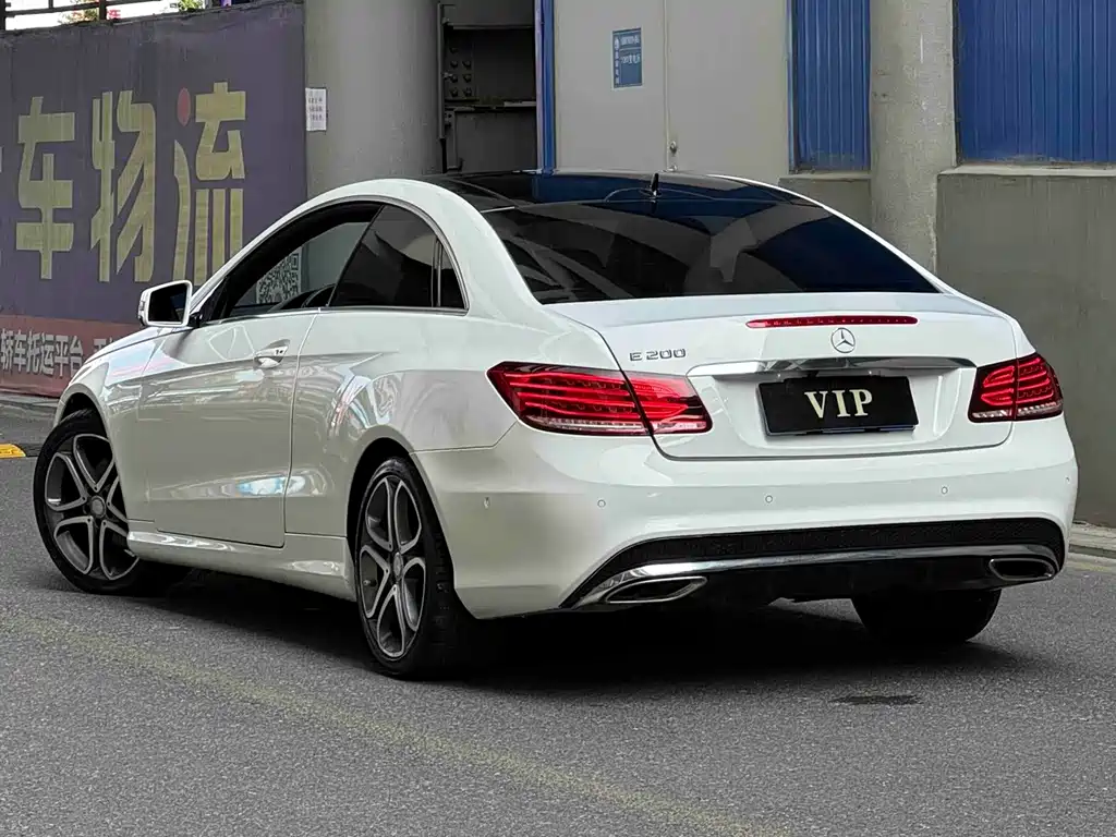 Mercedes-Benz E-Class 2016 — фото 6