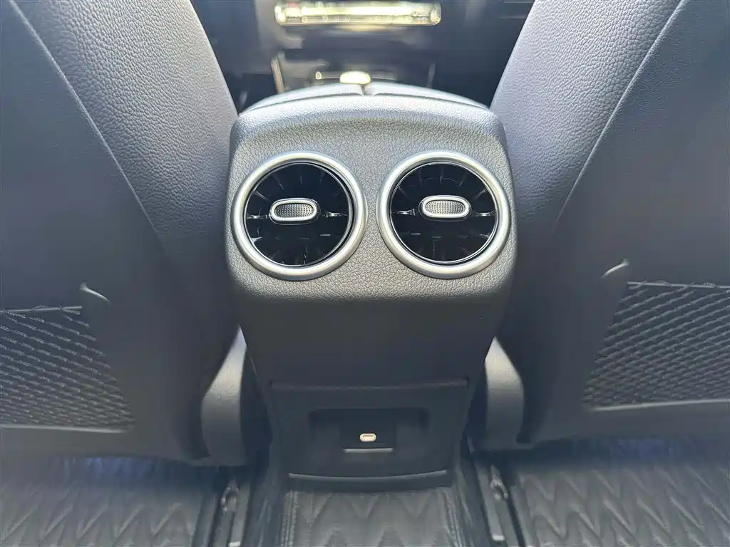 Mercedes-Benz A-Class 2025 — фото 24