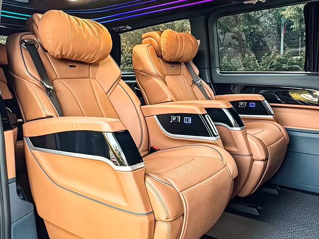 Mercedes-Benz Vito 2024 — фото 21