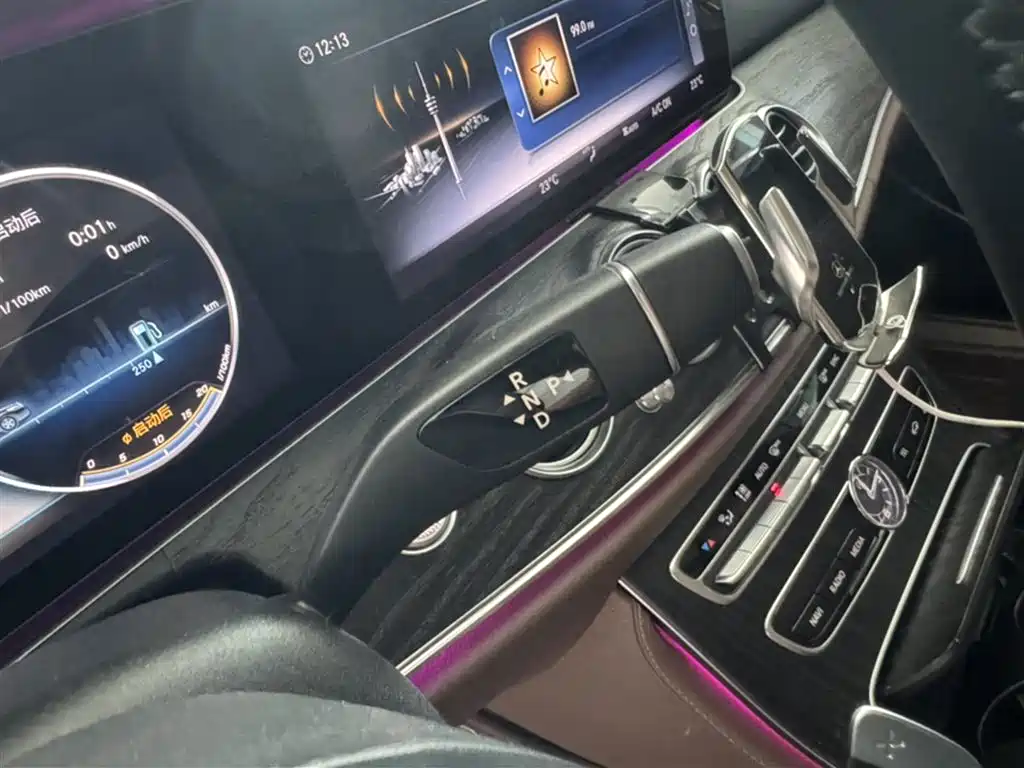 Mercedes-Benz E-Class 2019 — фото 14