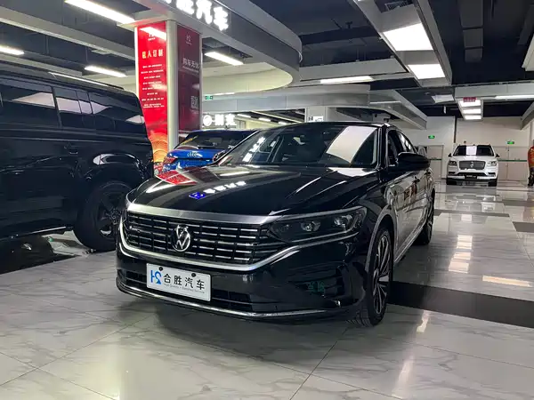 Volkswagen Passat 2022