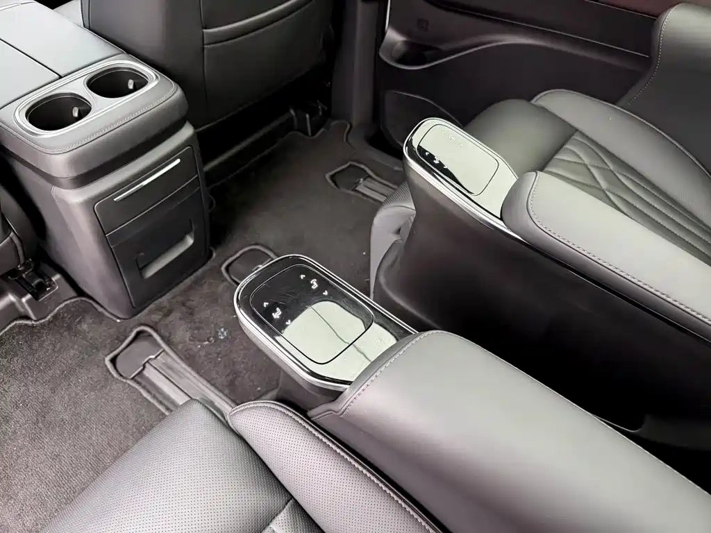GAC Trumpchi M8 2024 — фото 8