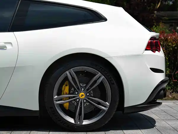 Ferrari GTC4Lusso 2017