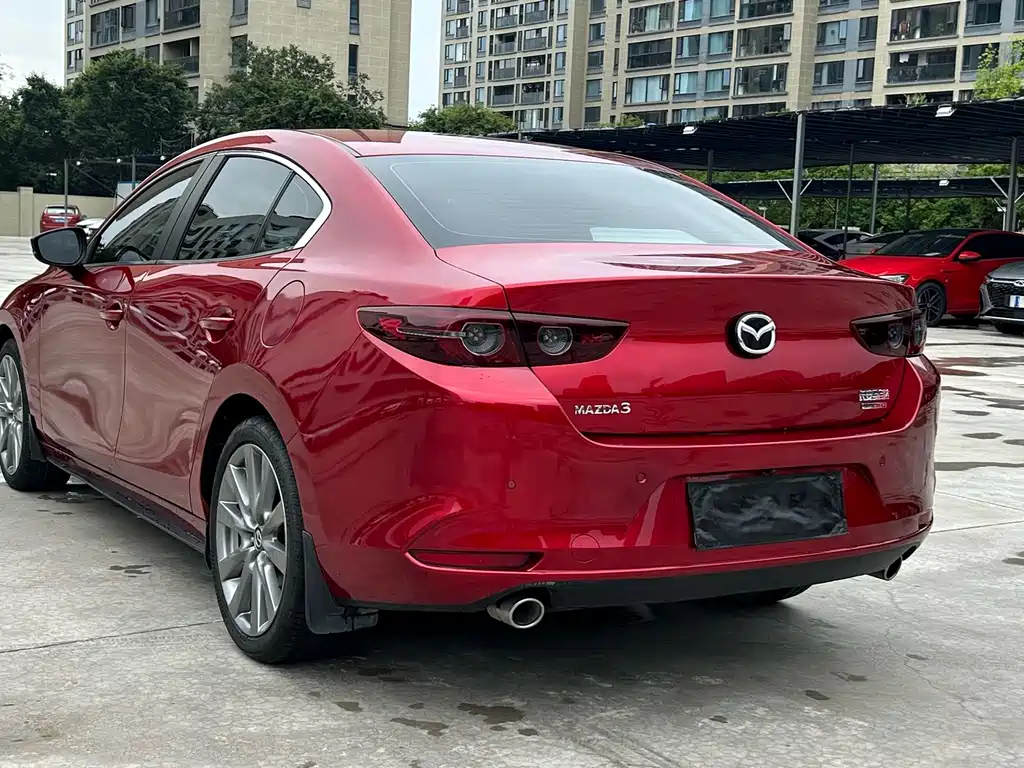 Mazda 3 Axela 2024 — фото 21