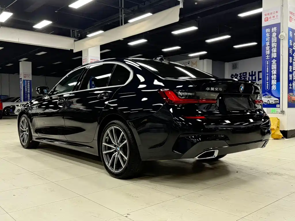 BMW 3 Series 2022