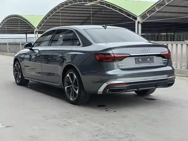 Audi A4L 2020