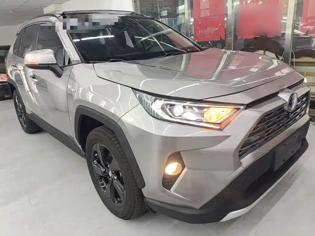 Toyota RAV4 2020 — фото 4