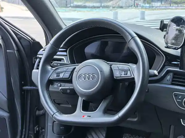 Audi A4L 2023