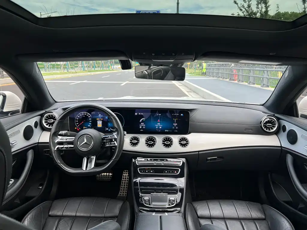 Mercedes-Benz E-Class 2021