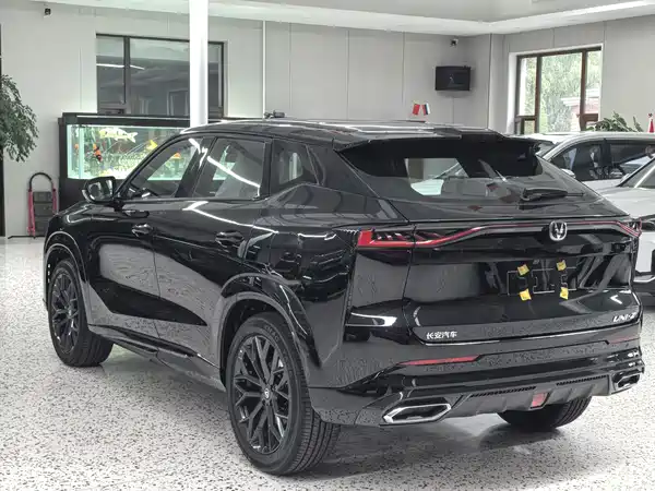 Changan UNI-Z 2025