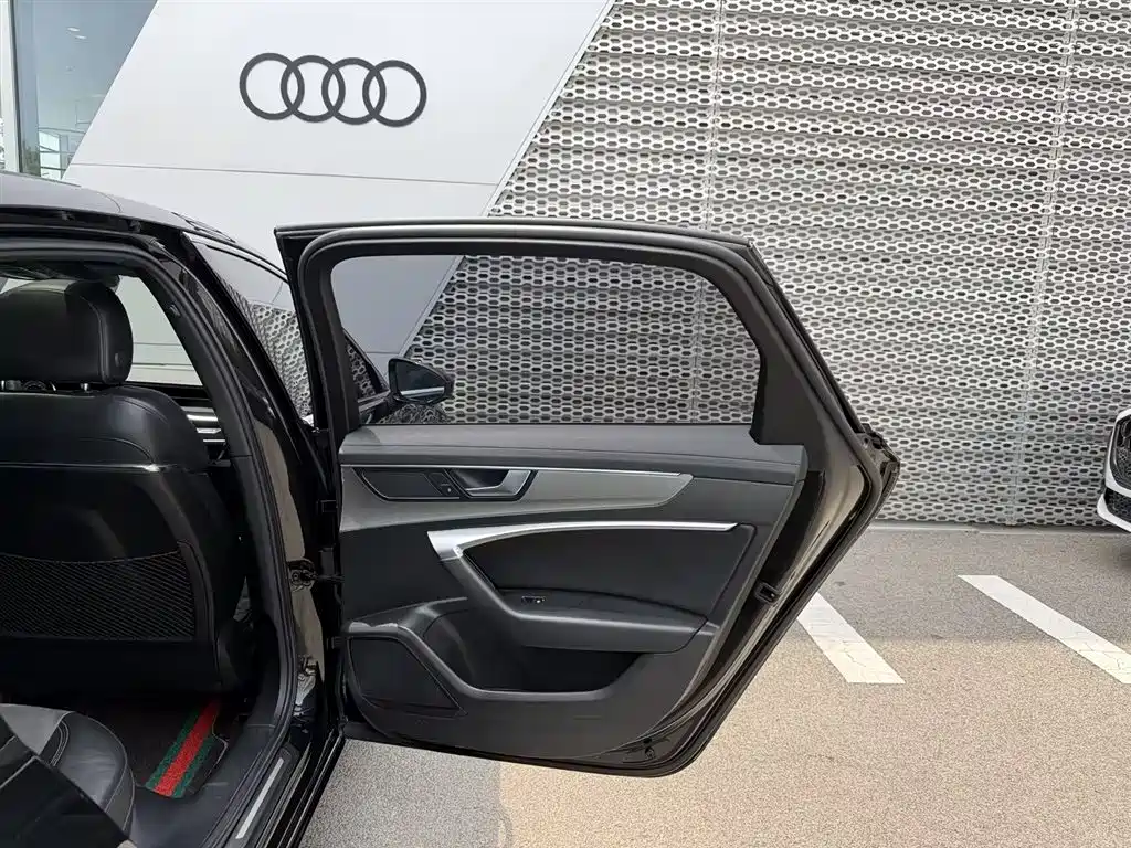 Audi A6L 2020 — фото 20