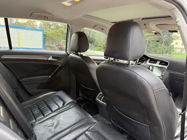 Volkswagen Golf 2016