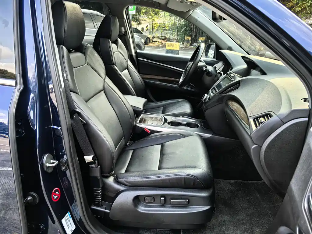 Acura MDX 2017 — фото 19