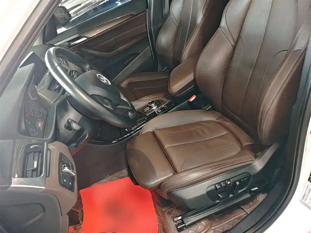 BMW X1 2017 — фото 15
