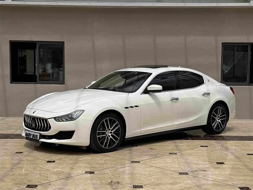 Maserati Ghibli 2019 — фото 1