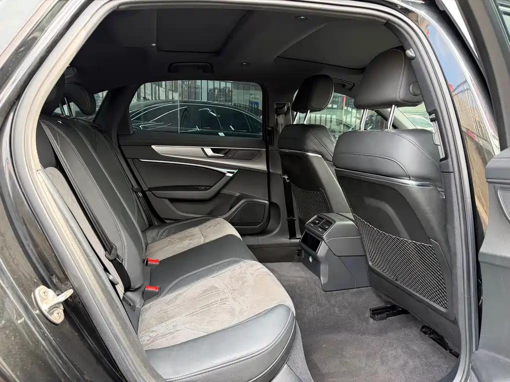 Audi A6L 2020