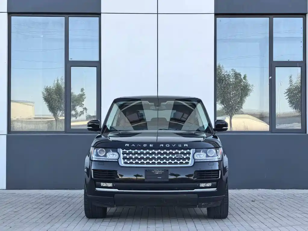 Land Rover Range Rover 2015 — фото 1