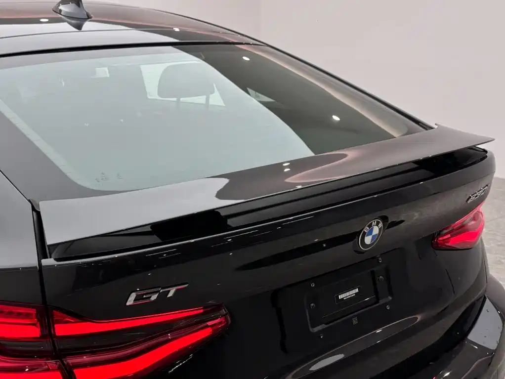 BMW 6 Series GT 2023 — фото 21