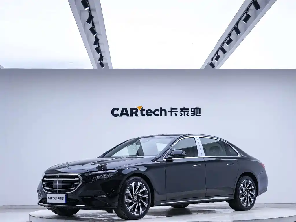 Mercedes-Benz E-Class 2024