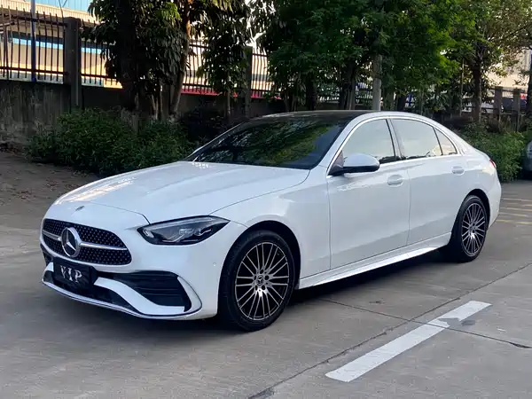 Mercedes-Benz C-Class 2022