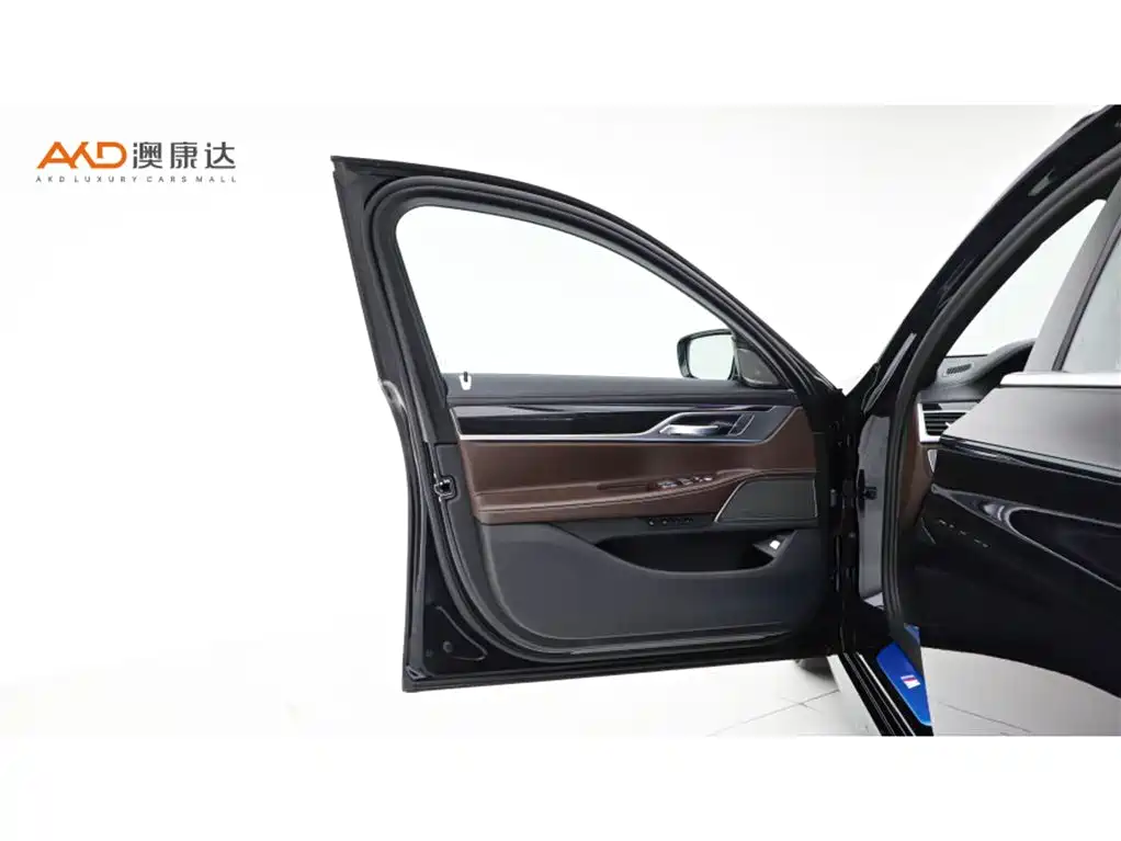 BMW 7 Series 2022 — фото 10
