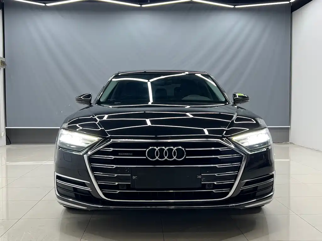 Audi A8 2020 — фото 2
