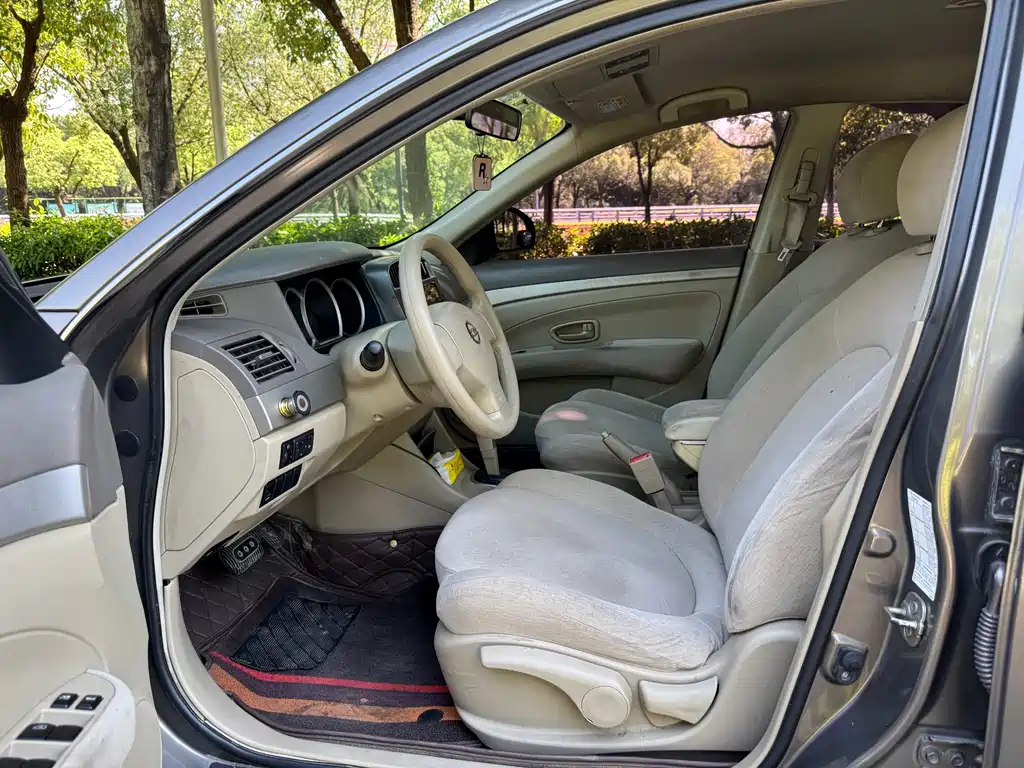 Nissan Sylphy 2015