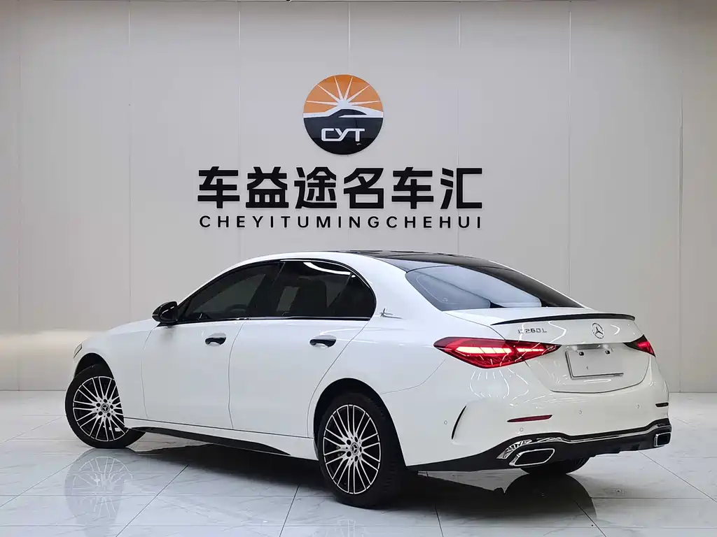 Mercedes-Benz C-Class 2024